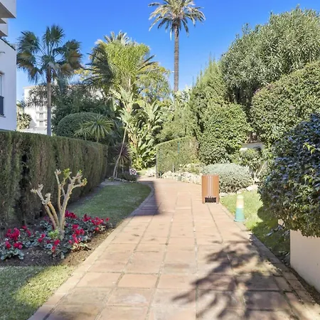 Centrico Estudio En Puerto Banus Lejlighed