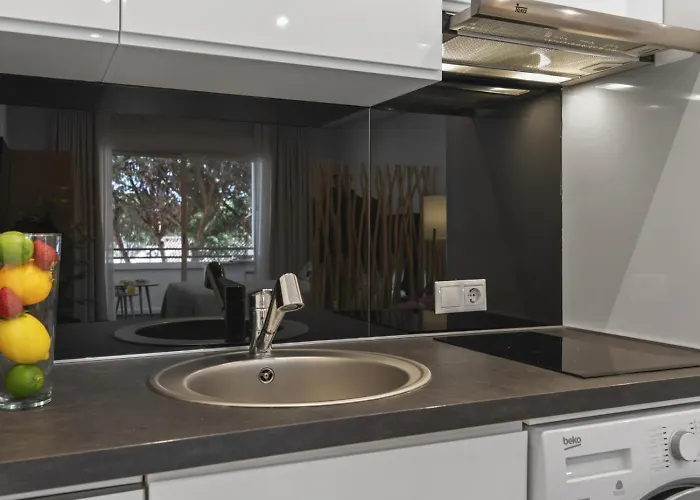 Centrico Estudio En Puerto Banus ماربيا