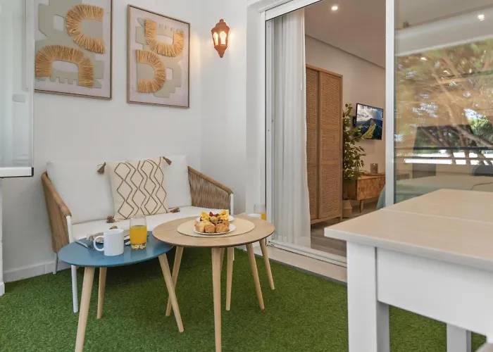 Centrico Estudio En Puerto Banus ماربيا