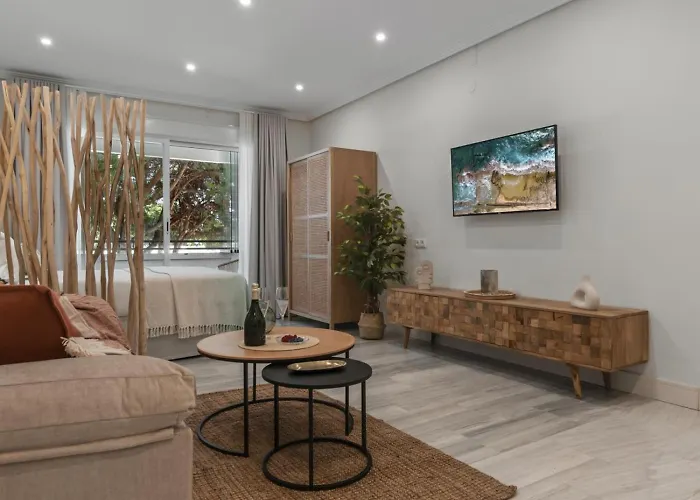 Centrico Estudio En Puerto Banus ماربيا
