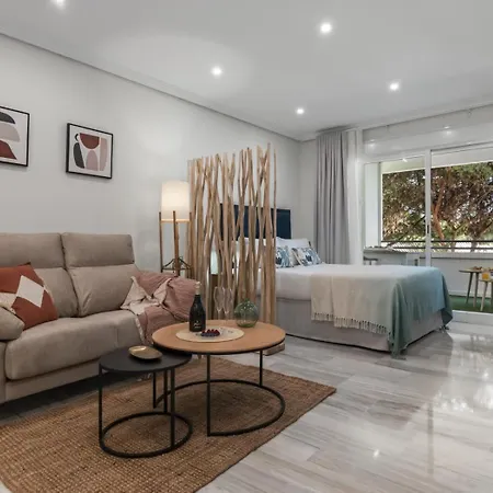 Centrico Estudio En Puerto Banus Апартаменти *