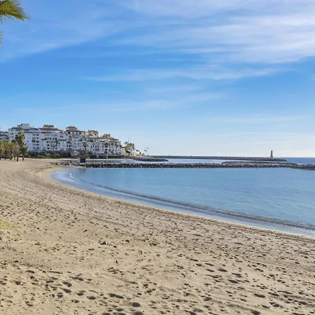 Centrico Estudio En Puerto Banus 马尔韦利亚