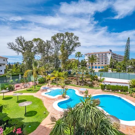 Centrico Estudio En Puerto Banus מארבלה