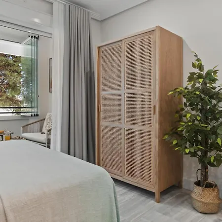 Centrico Estudio En Puerto Banus דירה